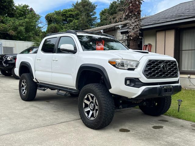 タコマ ダブルキャブ TRDパッケージ 新車並行 4WD 6inBDSリフトアップ YOKOHAMA A/T 4Runner純正ホイール トノカバー フロントグリル KICKERスピーカー ETC カメラ 禁煙車(2枚目)