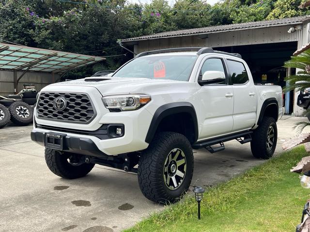 タコマ ダブルキャブ TRDパッケージ 新車並行 4WD 6inBDSリフトアップ YOKOHAMA A/T 4Runner純正ホイール トノカバー フロントグリル KICKERスピーカー ETC カメラ 禁煙車(10枚目)