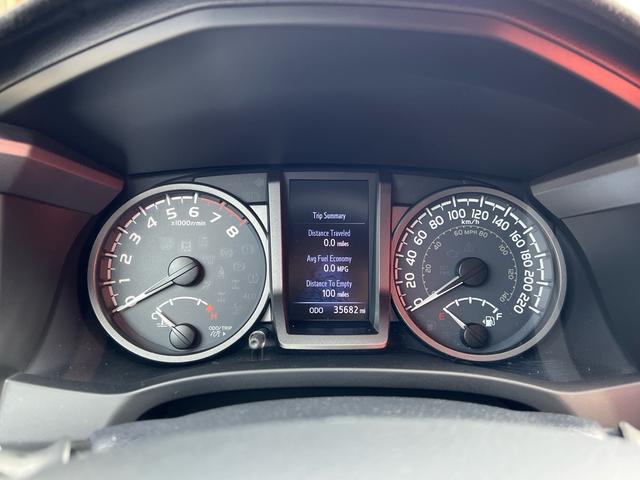 タコマ ダブルキャブ TRDパッケージ 新車並行 4WD 6inBDSリフトアップ YOKOHAMA A/T 4Runner純正ホイール トノカバー フロントグリル KICKERスピーカー ETC カメラ 禁煙車(31枚目)