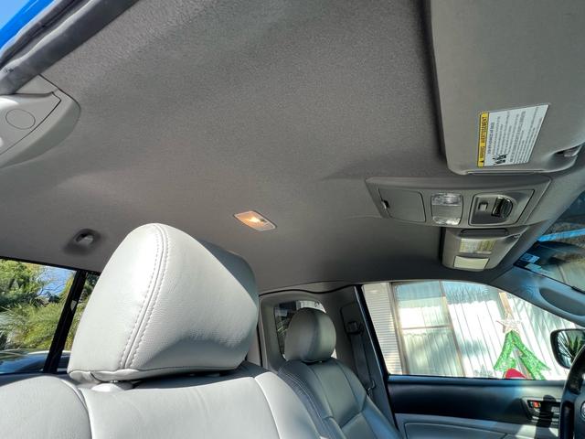 タコマ 　アクセスキャブ　４ＷＤ　ＴＲＤスポーツ　リフトアップ　アッパアーム　ＴＲＤマフラー　ＧＯＯＤＹＥＡＲタイヤ　ＰＲＯＣＯＭＰホイール　ブラックヘッドライト　ナビ　ＥＴＣ　自社輸入　実走行　禁煙車（23枚目）