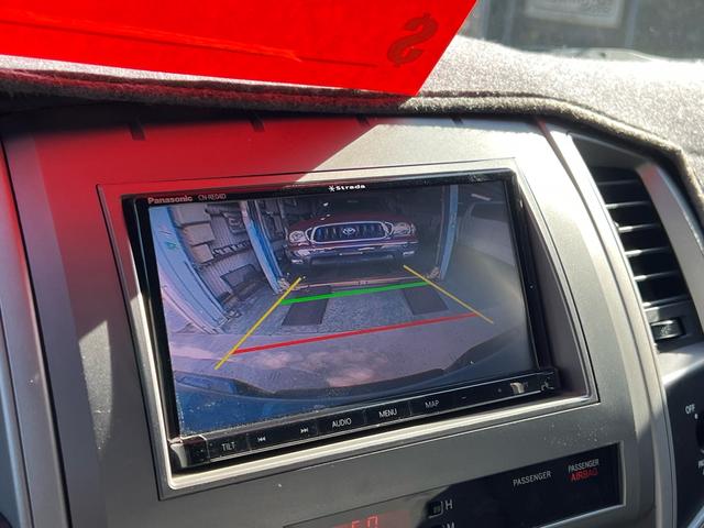 タコマ 　アクセスキャブ　４ＷＤ　ＴＲＤスポーツ　リフトアップ　アッパアーム　ＴＲＤマフラー　ＧＯＯＤＹＥＡＲタイヤ　ＰＲＯＣＯＭＰホイール　ブラックヘッドライト　ナビ　ＥＴＣ　自社輸入　実走行　禁煙車（30枚目）