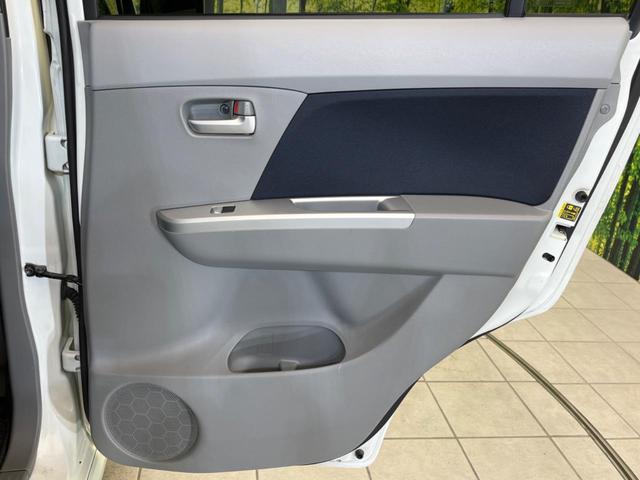 FXリミテッド 禁煙車 オーディオ エアコン パワーステアリング 運転席エアバッグ 助手席エアバッグ パワーウィンドウ ABS 衝突安全ボディ ドアバイザー プライバシーガラス キーレスエントリー(27枚目)