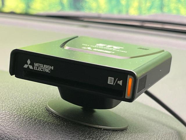 Ｘ　トヨタセーフティセンス　禁煙車　パワースライドドア　ＳＤナビ　バックカメラ　ＤＶＤ再生　地デジ　スマートキー　プッシュスタート　オートライト　アイドリングストップ(8枚目)