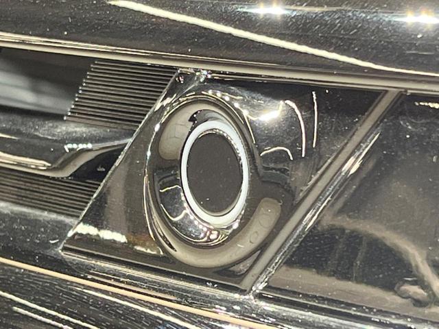 ハイウェイスターＶ　登録済未使用車　プロパイロット　インテリジェントエマージェンシーブレーキ　ハンズフリー機能付き両側パワースライドドア　全周囲カメラ　デジタルインナーミラー　スマートキー　電動パーキング(60枚目)