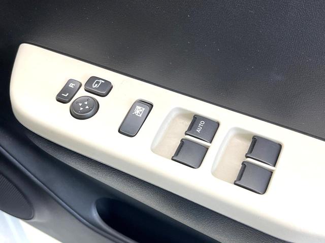 アルト Ｌ　禁煙車　シートヒーター　オートライト　ＣＤ　アイドリングストップ　衝突安全ボディ　盗難防止システム（7枚目）