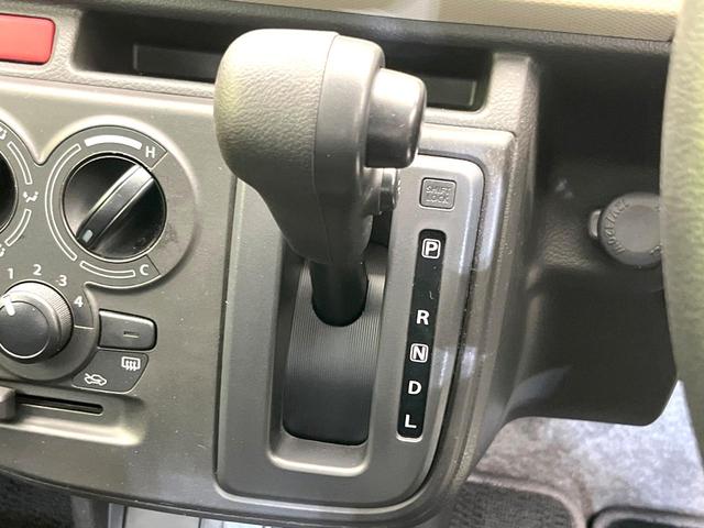 アルト Ｌ　禁煙車　シートヒーター　オートライト　ＣＤ　アイドリングストップ　衝突安全ボディ　盗難防止システム（23枚目）