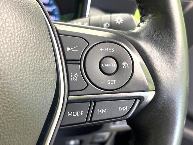 クラウン ＲＳ　禁煙車　メーカナビ　セーフティセンス　レーダークルーズコントロール　バックモニター　ＥＴＣ　Ｂｌｕｅｔｏｏｔｈ　シートヒーター　ＬＥＤヘッドライト　ＬＥＤフォグライト　パワーシート　スマートキー（6枚目）