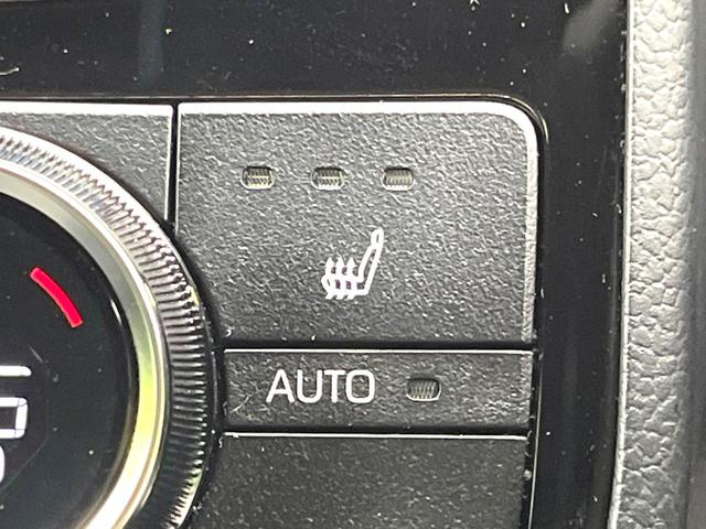 クラウン ＲＳ　禁煙車　メーカナビ　セーフティセンス　レーダークルーズコントロール　バックモニター　ＥＴＣ　Ｂｌｕｅｔｏｏｔｈ　シートヒーター　ＬＥＤヘッドライト　ＬＥＤフォグライト　パワーシート　スマートキー（7枚目）