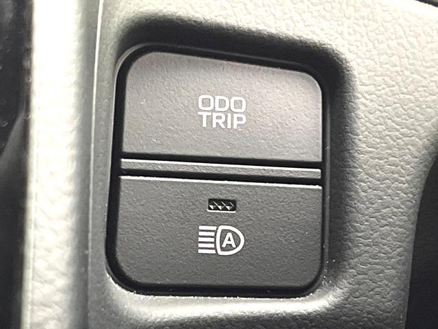 クラウン ＲＳ　禁煙車　メーカナビ　セーフティセンス　レーダークルーズコントロール　バックモニター　ＥＴＣ　Ｂｌｕｅｔｏｏｔｈ　シートヒーター　ＬＥＤヘッドライト　ＬＥＤフォグライト　パワーシート　スマートキー（49枚目）