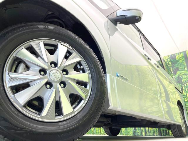 セレナ ｅ－パワー　ハイウェイスターＶ　禁煙車　純正９型ナビ　アラウンドビューモニター　エマブレ　プロパイロット　デジタルミラー　両側パワスラ　シートヒーター　ステアリングヒーター　ドラレコ　ＥＴＣ　リアオートエアコン　オートライト（14枚目）