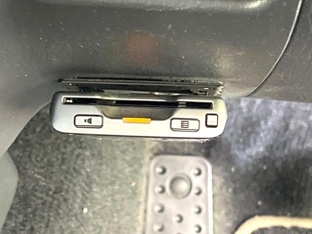 ジムニー ランドベンチャー 禁煙車 SDナビ ETC パートタイム4WD シートヒーター 電動格納ミラー フォグライト 合皮シート プライバシーガラス 純正16インチAW リモコンキー(4枚目)