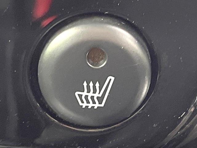 ジムニー ランドベンチャー 禁煙車 SDナビ ETC パートタイム4WD シートヒーター 電動格納ミラー フォグライト 合皮シート プライバシーガラス 純正16インチAW リモコンキー(5枚目)