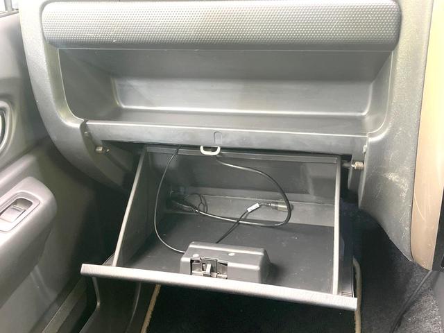 ジムニー ランドベンチャー 禁煙車 SDナビ ETC パートタイム4WD シートヒーター 電動格納ミラー フォグライト 合皮シート プライバシーガラス 純正16インチAW リモコンキー(39枚目)