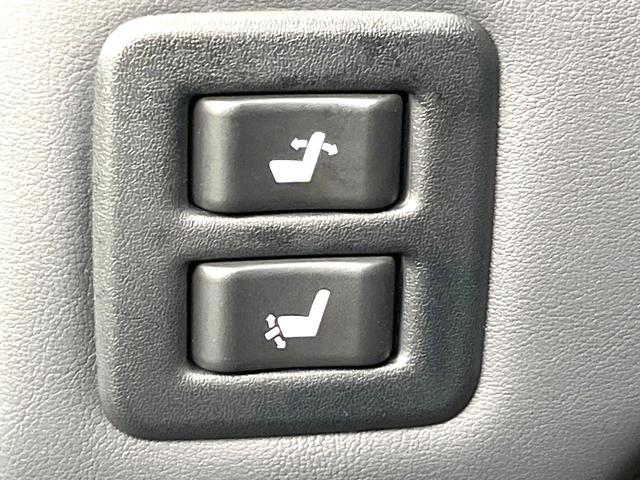 アルファード ２．５Ｓ　Ｃパッケージ　禁煙車　純正９型ナビ　サンルーフ　モデリスタエアロ　シグネチャーイルミブレード　後席モニター　ＢＳＭ　デジタルミラー　セーフティセンス　レーダークルーズ　両側パワスラ　パワーバックドア　オットマン（61枚目）
