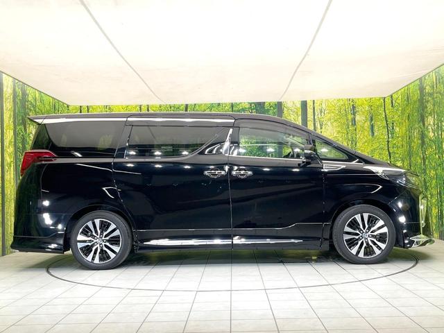 アルファード ２．５Ｓ　Ｃパッケージ　禁煙車　純正９型ナビ　サンルーフ　モデリスタエアロ　シグネチャーイルミブレード　後席モニター　ＢＳＭ　デジタルミラー　セーフティセンス　レーダークルーズ　両側パワスラ　パワーバックドア　オットマン（70枚目）
