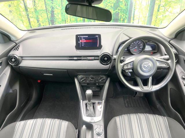 ＭＡＺＤＡ２ １５Ｓ　禁煙車　マツダコネクト　スマートシティブレーキ　ＥＴＣ　ＬＥＤヘッド　オートライト　スマートキー　Ｂｌｕｅｔｏｏｔｈ　電動格納ミラー　シートリフター　リア分割可倒式シート　アイドリングストップ（2枚目）