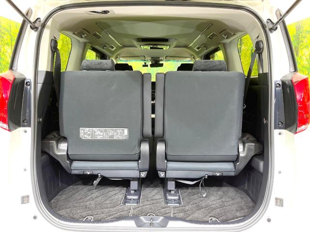 アルファード ２．５Ｓ　Ａパッケージ　禁煙車　ＢＩＧ－Ｘ１１型ナビ　フリップダウン　セーフティセンス　両側電動スライドドア　ＢＳＭ　デジタルミラー　バックカメラ　レーダークルーズ　ＥＴＣ　ドラレコ　オートマチックハイビーム（11枚目）