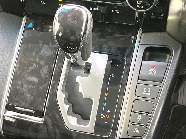 アルファード ２．５Ｓ　Ａパッケージ　禁煙車　ＢＩＧ－Ｘ１１型ナビ　フリップダウン　セーフティセンス　両側電動スライドドア　ＢＳＭ　デジタルミラー　バックカメラ　レーダークルーズ　ＥＴＣ　ドラレコ　オートマチックハイビーム（25枚目）