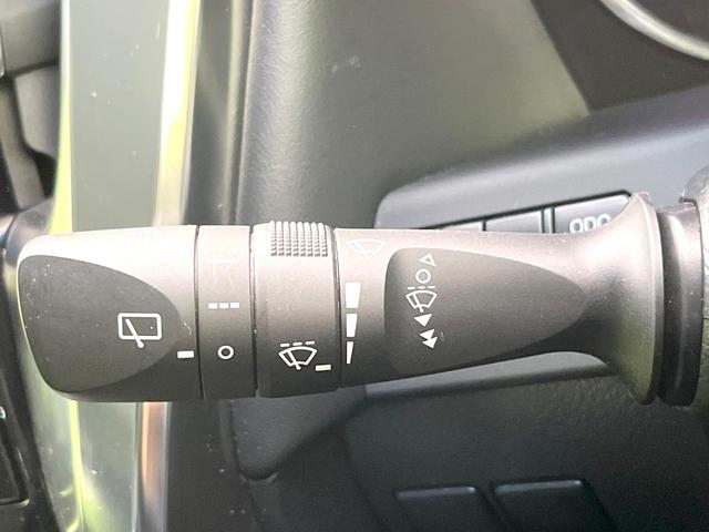 アルファード ２．５Ｓ　Ａパッケージ　禁煙車　ＢＩＧ－Ｘ１１型ナビ　フリップダウン　セーフティセンス　両側電動スライドドア　ＢＳＭ　デジタルミラー　バックカメラ　レーダークルーズ　ＥＴＣ　ドラレコ　オートマチックハイビーム（31枚目）