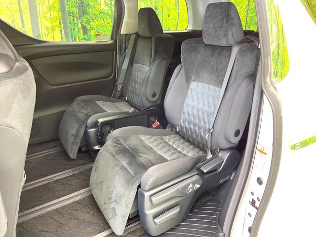 アルファード ２．５Ｓ　Ａパッケージ　禁煙車　ＢＩＧ－Ｘ１１型ナビ　フリップダウン　セーフティセンス　両側電動スライドドア　ＢＳＭ　デジタルミラー　バックカメラ　レーダークルーズ　ＥＴＣ　ドラレコ　オートマチックハイビーム（40枚目）