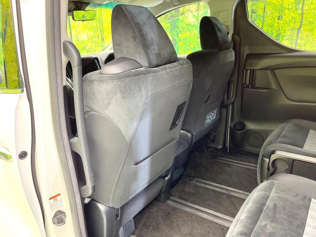 アルファード ２．５Ｓ　Ａパッケージ　禁煙車　ＢＩＧ－Ｘ１１型ナビ　フリップダウン　セーフティセンス　両側電動スライドドア　ＢＳＭ　デジタルミラー　バックカメラ　レーダークルーズ　ＥＴＣ　ドラレコ　オートマチックハイビーム（45枚目）