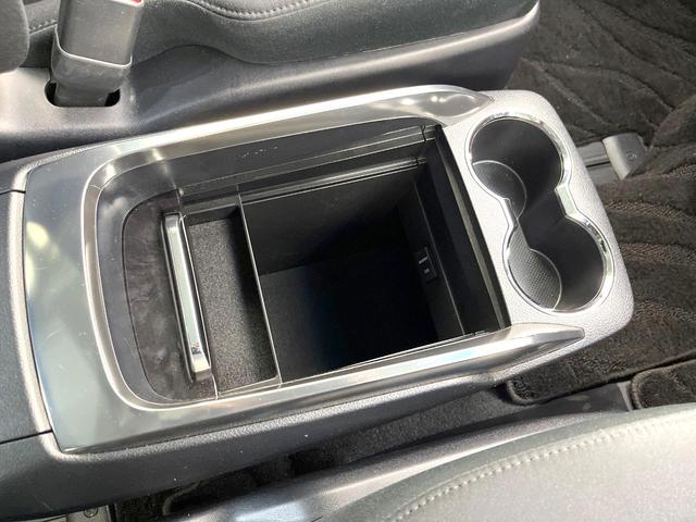 アルファード ２．５Ｓ　Ａパッケージ　禁煙車　ＢＩＧ－Ｘ１１型ナビ　フリップダウン　セーフティセンス　両側電動スライドドア　ＢＳＭ　デジタルミラー　バックカメラ　レーダークルーズ　ＥＴＣ　ドラレコ　オートマチックハイビーム（50枚目）