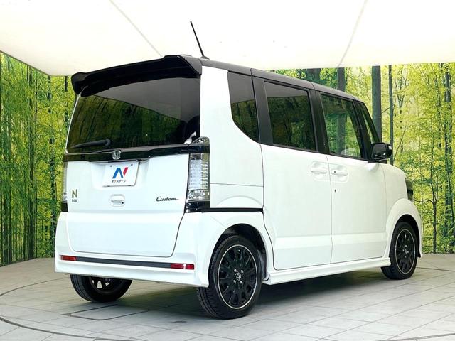 Ｎ－ＢＯＸカスタム ２トーンカラースタイル　Ｇ・ターボＡパッケージ　禁煙車　純正ディスプレイオーディオ　シティブレーキ　バックモニター　ブラックルーフ　両側パワスラ　クルコン　スマートキー　パドルシフト　オートエアコン　ＨＩＤヘッド　オートライト　シートリフター（17枚目）