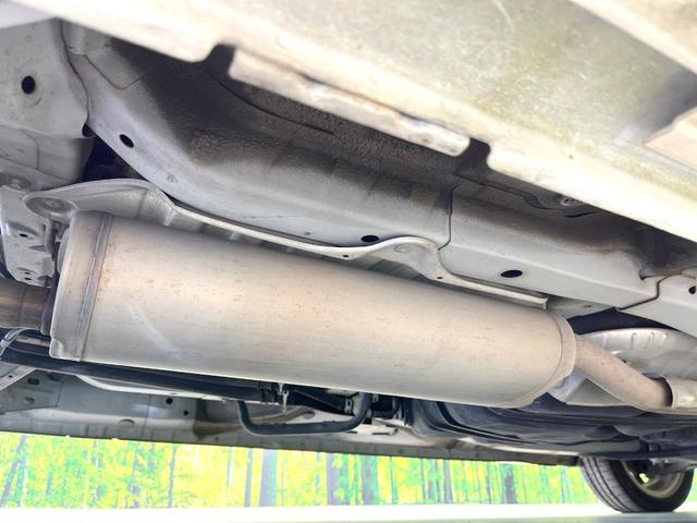 Ｎ－ＢＯＸカスタム ２トーンカラースタイル　Ｇ・ターボＡパッケージ　禁煙車　純正ディスプレイオーディオ　シティブレーキ　バックモニター　ブラックルーフ　両側パワスラ　クルコン　スマートキー　パドルシフト　オートエアコン　ＨＩＤヘッド　オートライト　シートリフター（52枚目）