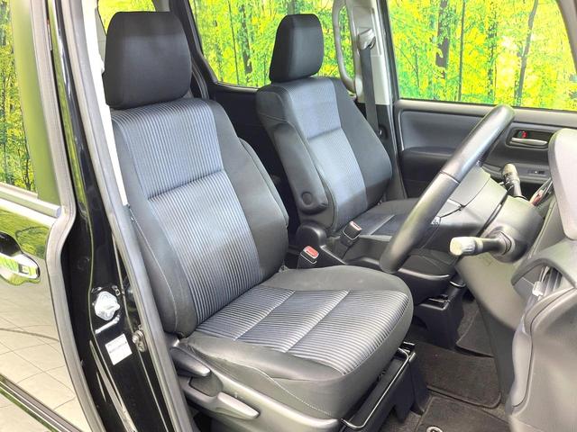 ヴォクシー ＺＳ　禁煙車　ＢＩＧＸ１０型ナビ　フリップダウンモニター　両側パワスラ　バックモニター　リアオートエアコン　オートエアコン　ＥＴＣ　スマートキー　オートライト　ＬＥＤヘッド　サンシェード　シートリフター（8枚目）