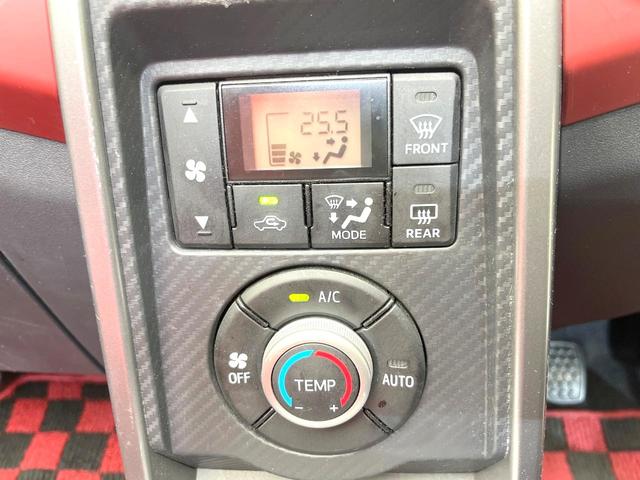コペン ローブ　禁煙車　ＭＴ車　純正ナビ　バックモニター　オートエアコン　シートヒーター　ＥＴＣ　ＬＥＤヘッド　スマートキー　ドラレコ　ステアリングスイッチ　フォグ　１６インチＡＷ　Ｂｌｕｅｔｏｏｔｈ（5枚目）