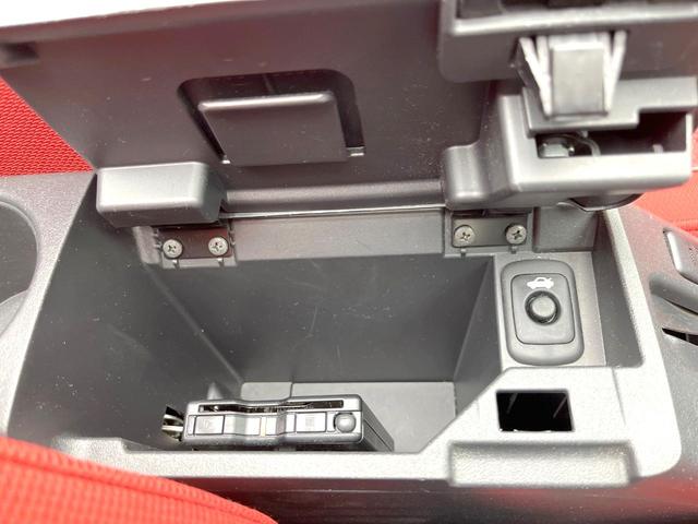 コペン ローブ　禁煙車　ＭＴ車　純正ナビ　バックモニター　オートエアコン　シートヒーター　ＥＴＣ　ＬＥＤヘッド　スマートキー　ドラレコ　ステアリングスイッチ　フォグ　１６インチＡＷ　Ｂｌｕｅｔｏｏｔｈ（31枚目）
