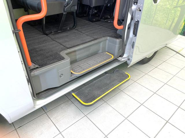 NV350キャラバンワゴン DX 禁煙車 純正オーディオ 電動サイドステップ リモコンキー ヘッドライトレベライザー 10人乗り リアクーラー リアヒーター(4枚目)