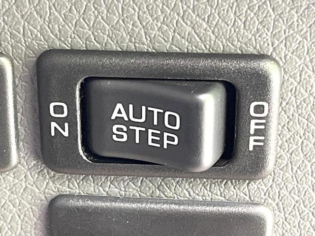 NV350キャラバンワゴン DX 禁煙車 純正オーディオ 電動サイドステップ リモコンキー ヘッドライトレベライザー 10人乗り リアクーラー リアヒーター(22枚目)