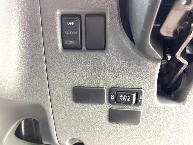 NV350キャラバンワゴン DX 禁煙車 純正オーディオ 電動サイドステップ リモコンキー ヘッドライトレベライザー 10人乗り リアクーラー リアヒーター(24枚目)