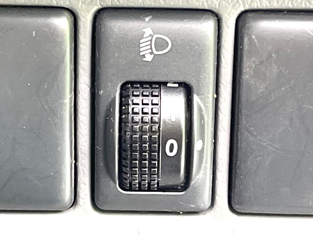 NV350キャラバンワゴン DX 禁煙車 純正オーディオ 電動サイドステップ リモコンキー ヘッドライトレベライザー 10人乗り リアクーラー リアヒーター(42枚目)