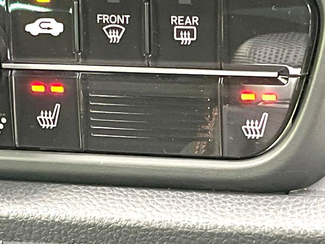 Ｎ－ＯＮＥ ＲＳ　禁煙車　純正ナビ　バックモニター　無限エアロ　ホンダセンシング　レーダークルーズ　ＭＴ車　ツートンカラー　ＲＡＹＳアルミ　ダウンサス　ＥＴＣ　ドラレコ　シートヒーター　オートエアコン　スマートキー（6枚目）