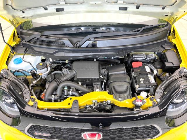 Ｎ－ＯＮＥ ＲＳ　禁煙車　純正ナビ　バックモニター　無限エアロ　ホンダセンシング　レーダークルーズ　ＭＴ車　ツートンカラー　ＲＡＹＳアルミ　ダウンサス　ＥＴＣ　ドラレコ　シートヒーター　オートエアコン　スマートキー（18枚目）