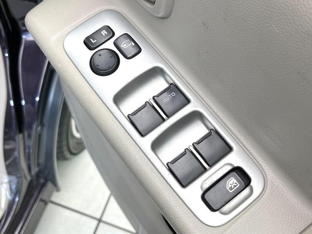 エブリイワゴン PZターボ 禁煙車 電動スライドドア オーディオ HIDヘッドライト オートエアコン 電動格納ミラー 純正14インチアルミ(6枚目)