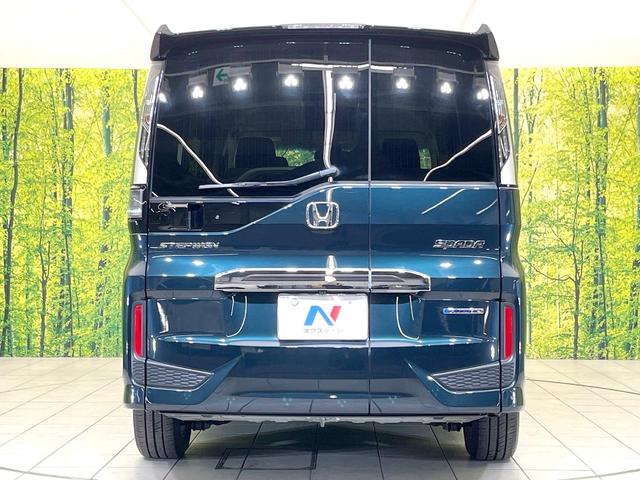 ステップワゴンスパーダ スパーダハイブリッド　Ｇ　ホンダセンシング　禁煙車　純正９型ナビ　バックカメラ　フリップダウン　両側電動スライドドア　アダプティブクルーズ　コーナーセンサー　オートエアコン　ＬＥＤヘッドライト　ＬＥＤフォグライト　スマートキー（16枚目）