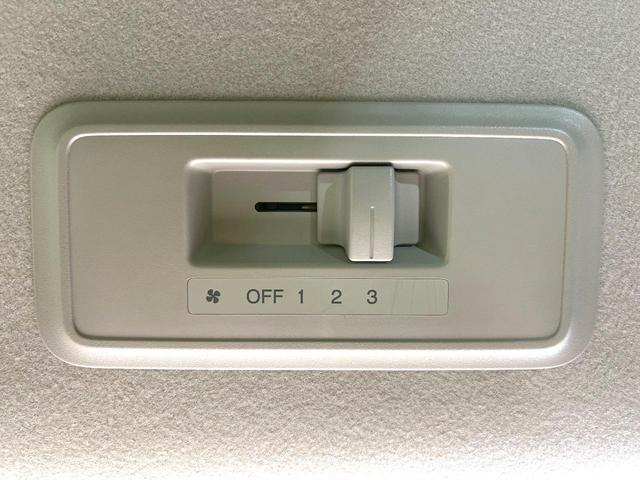 ステップワゴンスパーダ スパーダハイブリッド　Ｇ　ホンダセンシング　禁煙車　純正９型ナビ　バックカメラ　フリップダウン　両側電動スライドドア　アダプティブクルーズ　コーナーセンサー　オートエアコン　ＬＥＤヘッドライト　ＬＥＤフォグライト　スマートキー（52枚目）