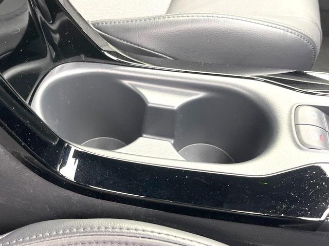 カローラクロス ハイブリッド Z バックカメラ 衝突被害軽減システム レーダークルーズ 禁煙車 ハーフレザーシート パワーシート コーナーセンサー スマートキー LEDヘッド ビルトインETC オートハイビーム オートライト(52枚目)