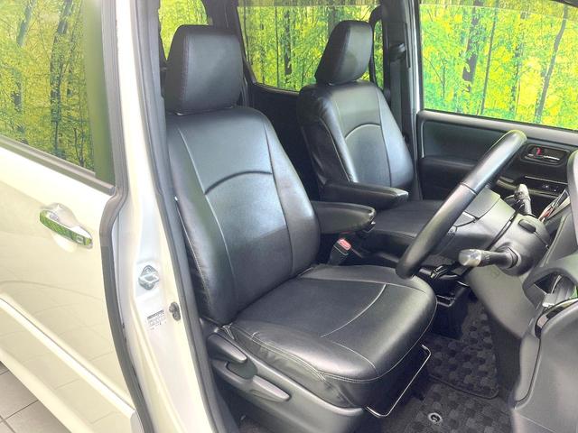 ヴォクシー ＺＳ　煌　純正１０型ナビ　両側電動スライドドア　セーフティセンス　バックカメラ　クルーズコントロール　ＥＴＣ　ドラレコ　スマートキー　デュアルオートエアコン　オートライト　ＬＥＤヘッドライト　フォグライト（8枚目）