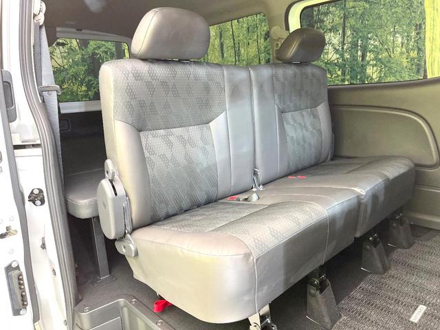 キャラバン ロンググランドプレミアムＧＸ　禁煙車　ベッドキッド　ＢＩＧ－Ｘ１１型ナビ　アラウンドビューモニター　デジタルミラー　エマージェンシーブレーキ　電動スライドドア　スマートキー　ＥＴＣ　オートエアコン　オートライト　ＬＥＤヘッドライト（9枚目）