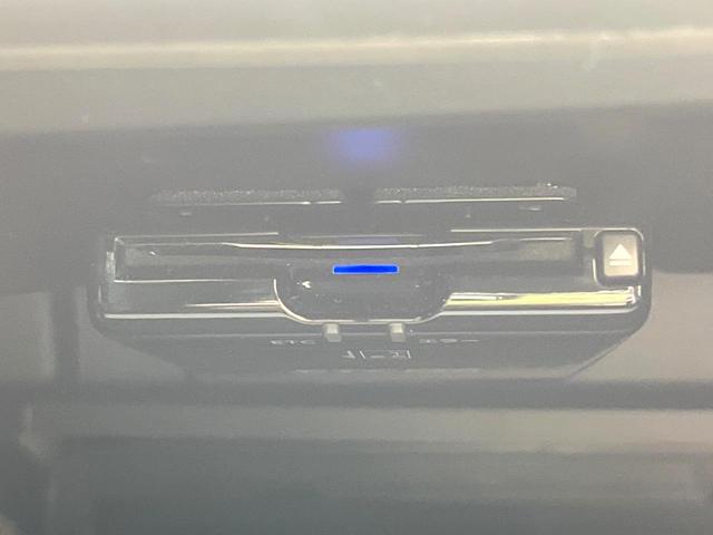 インプレッサスポーツ ２．０ｉ－Ｓアイサイト　禁煙車　純正８型ナビ　バックカメラ　レーダークルーズ　パドルシフト　ＥＴＣ　ドラレコ　スマートキー　ＬＥＤヘッドライト　フォグライト　オートエアコン　オートライト　純正１８インチアルミ（7枚目）