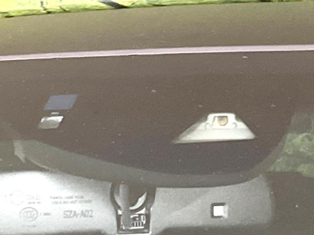 ヴェゼル ハイブリッドZ・ホンダセンシング 禁煙車 純正ナビ バックモニター ホンダセンシング レーダークルーズ シートヒーター オートエアコン ETC ハーフレザーシート LEDヘッド オートライト スマートキー シートリフター ドラレコ(5枚目)