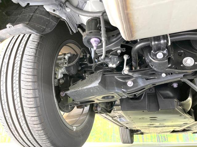 お車を安心してお乗りいただく為には、足回りの定期点検が欠かせません。サービスサポート（有償保証）では無料点検もご提供しており、安心のカーライフをお過ごしいただけるサポート体制が整っています。