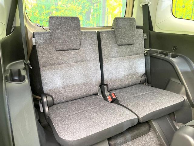 シエンタ ハイブリッドＺ　禁煙車　純正１０．５型ナビ　パノラミックビューモニター　ＢＳＭ　セーフティセンス　レーダークルーズ　両側電動スライドドア　ＥＴＣ　スマートキー　ＬＥＤヘッドライト　ドラレコ（10枚目）