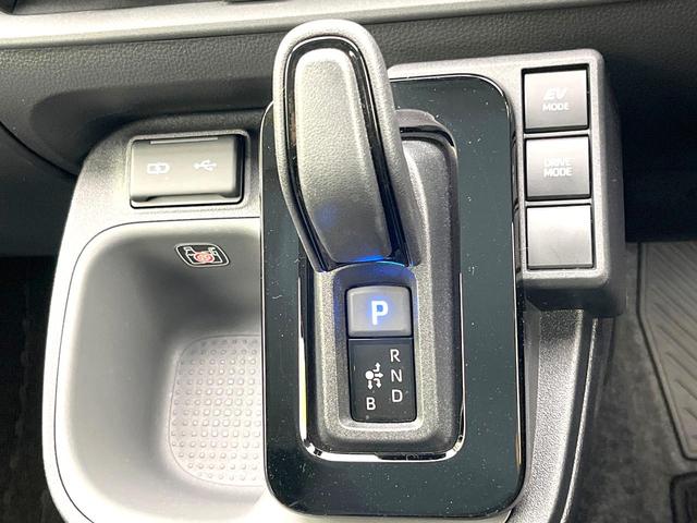 シエンタ ハイブリッドＺ　禁煙車　純正１０．５型ナビ　パノラミックビューモニター　ＢＳＭ　セーフティセンス　レーダークルーズ　両側電動スライドドア　ＥＴＣ　スマートキー　ＬＥＤヘッドライト　ドラレコ（25枚目）