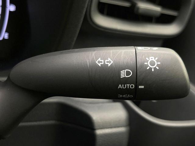 シエンタ ハイブリッドＺ　禁煙車　純正１０．５型ナビ　パノラミックビューモニター　ＢＳＭ　セーフティセンス　レーダークルーズ　両側電動スライドドア　ＥＴＣ　スマートキー　ＬＥＤヘッドライト　ドラレコ（29枚目）