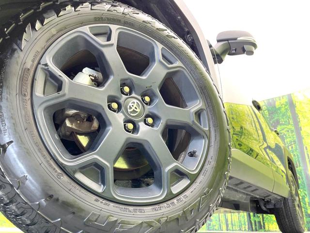ＲＡＶ４ アドベンチャー　オフロードパッケージＩＩ　禁煙車　純正１０．５型ＤＡ　バックカメラ　セーフティセンス　ＢＳＭ　デジタルミラー　ステアリングヒーター　シートベンチレーション　レーダークルーズ　ＥＴＣ　スマートキー　ＬＥＤヘッドライト（13枚目）